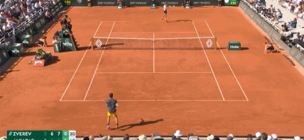 五组激战！阿尔卡拉斯3-2险胜兹维列夫夺得法网男单冠军