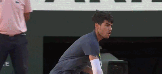 五组激战！阿尔卡拉斯3-2险胜兹维列夫夺得法网男单冠军