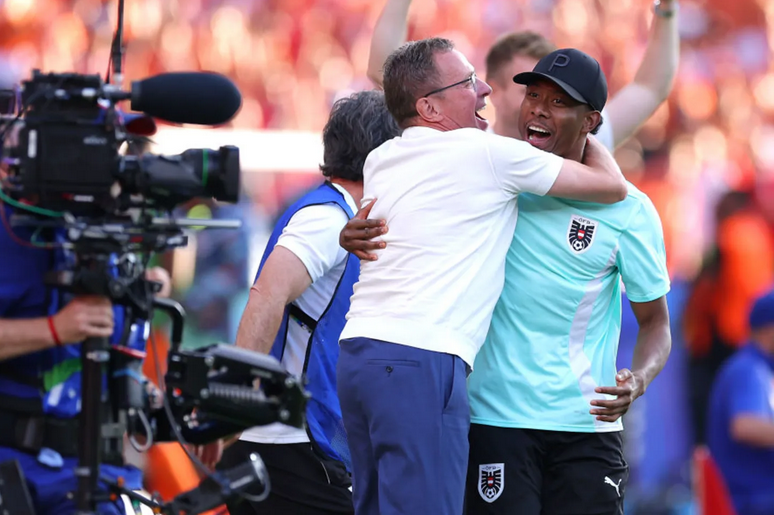 英媒体总结本届欧洲杯最佳球队：西班牙、德国领跑 三支黑马球队入围